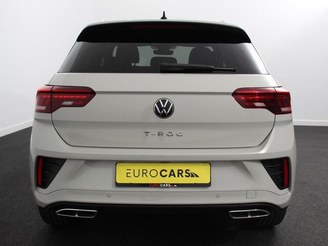 Volkswagen T-Roc 1.5 TSI 150pk DSG R-Line Edition Navigatie Apple Carplay/Android Auto Camera Parkeersensoren Adaptive Cruise Control Dodehoek Assistent Elektrische achterklep Stoel- en stuurverwarming Full Led Climate Control Lichtmetalen velgen