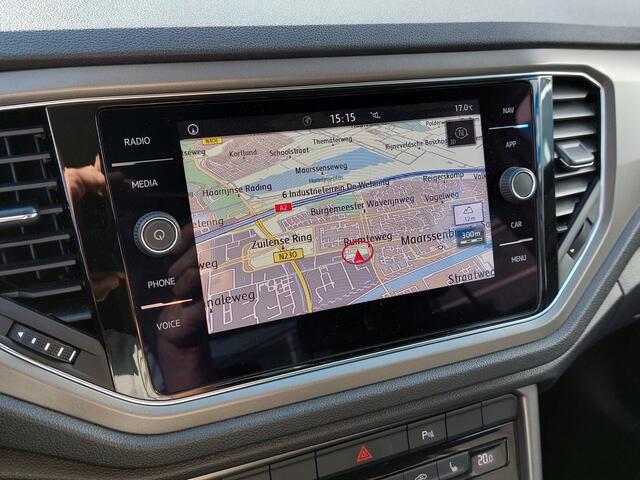 Volkswagen T-Roc 1.0 TSI 116pk Style Executive | Navi | Apple Carplay+Android Auto | Clima | Adap.Cruise | Stoelverwarming | Pdc V+A | Rijstrook+Licht+Regensensor | Mistlampen | 16''lm | Trekhaak