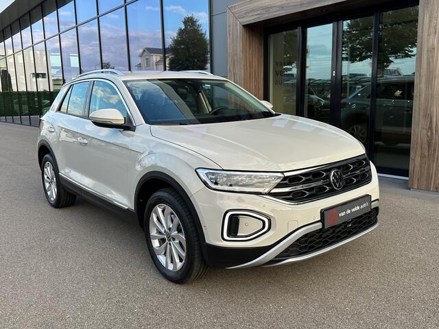 Volkswagen T-Roc 1.5 TSI 150pk DSG Style Carplay | Camera | Keyless | Elek. Achterklep | Rijklaar incl. garantie