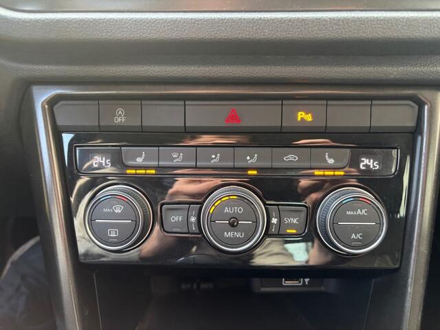 Volkswagen T-Roc 1.0 TSI STYLE 115PK NAVI LMV PDC TWOTONE