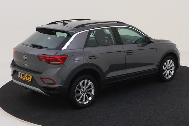 Volkswagen T-Roc 1.0 TSI 110pk Life Navigatie Trekhaak Climatronic