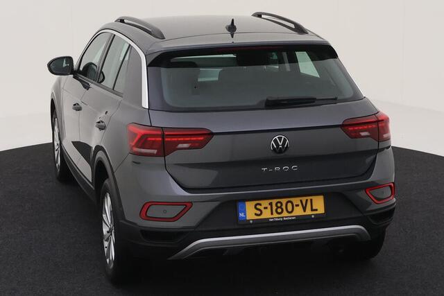 Volkswagen T-Roc 1.0 TSI 110pk Life Navigatie Trekhaak Climatronic