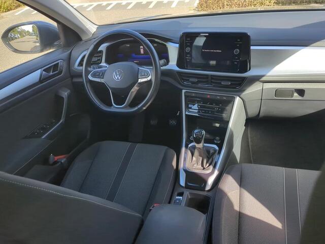 Volkswagen T-Roc 1.0 TSI 110pk Life Navigatie Trekhaak Climatronic