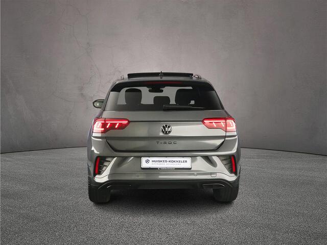 Volkswagen T-Roc R-Line Edition 1.5 TSI 150pk DSG Automaat Trekhaak, Panoramadak, Beats audio, Adaptive cruise control, Achteruitrijcamera, Black Style, LED matrix koplampen