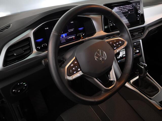 Volkswagen T-Roc 1.5 TSI Life Edition 150PK DSG | Verlengde garantie | Achteruitrijcamera | Climate control |