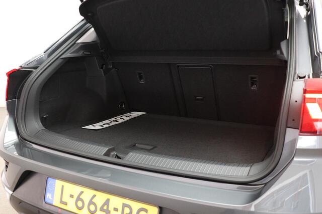 Volkswagen T-Roc 1.0 TSI Style | MULTIMEDIA PACK | DAB | APP CONNECT | CAMERA | TREKHAAK