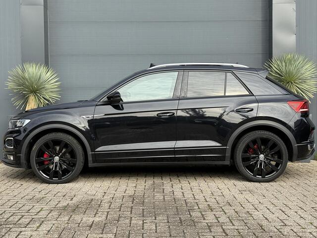 Volkswagen T-Roc 1.5 TSI R-line Trekhaak Pano Automaat ACC Camera