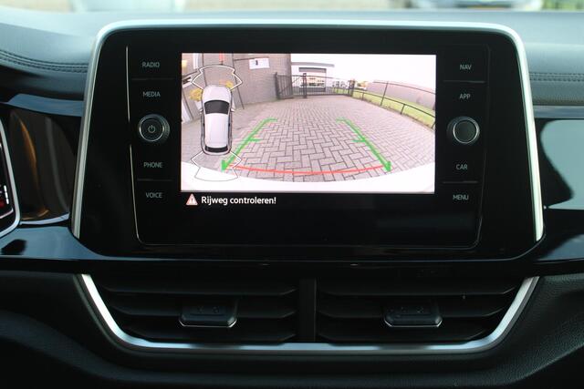 Volkswagen T-Roc 1.5 TSI R-Line Led/Apple Andriod/18inch/Camera