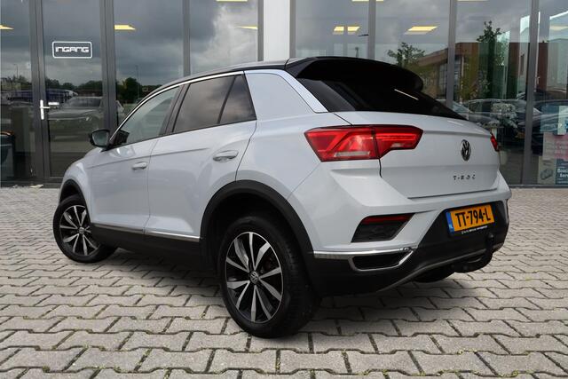 Volkswagen T-Roc 1.5 TSI Style | Camera | Trekhaak | Winter Pakket |