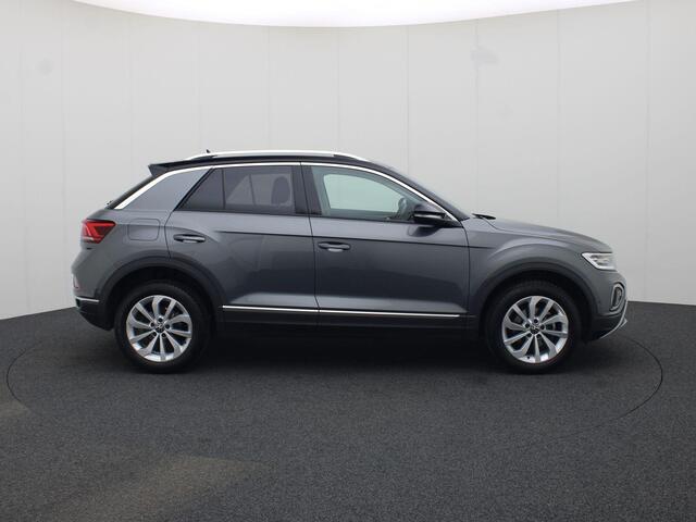 Volkswagen T-Roc 1.5TSI/150PK Style DSG · Navigatie · Massagefunctie · Apple/Android · Garantie tot januari 2027 of 100000km.