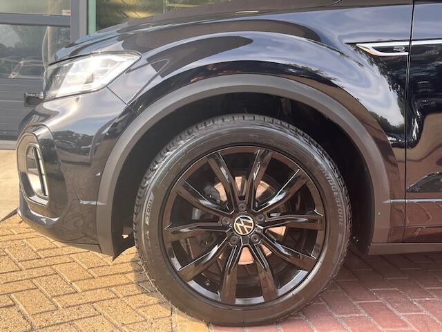 Volkswagen T-Roc 1.5 TSI DSG R-Line / Black style / Virtual cockpit / Afneembare trekhaak / 18'' LMV / Achteruitrij camera