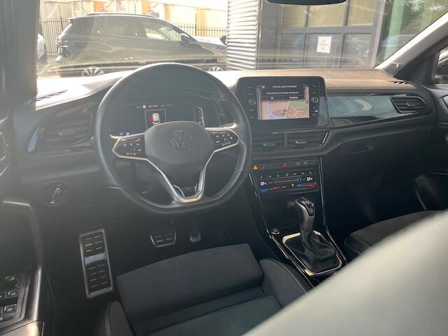 Volkswagen T-Roc 1.5 TSI DSG R-Line / Black style / Virtual cockpit / Afneembare trekhaak / 18'' LMV / Achteruitrij camera