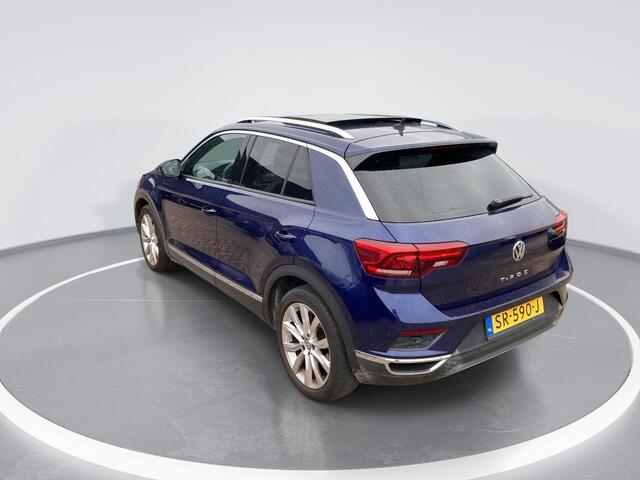 Volkswagen T-Roc 1.5 TSI/150PK Sport · Navigatie · Camera + Parkeersensoren · Panoramadak