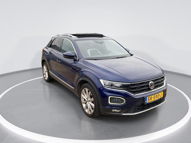 Volkswagen T-Roc 1.5 TSI/150PK Sport · Navigatie · Camera + Parkeersensoren · Panoramadak