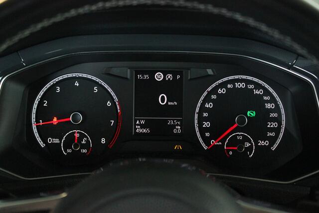 Volkswagen T-Roc 1.5 TSI R-Line Pano | Beats | Adapt. Cruise | Stoelverw. | Carplay | Side Assist | Navi | 19" LMV | PDC V+A