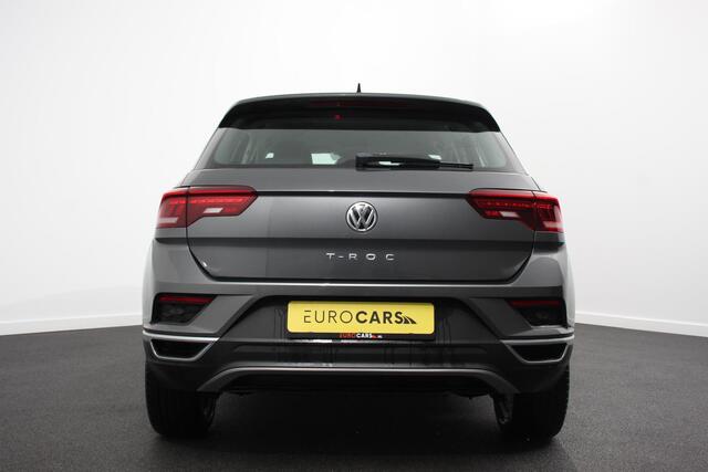 Volkswagen T-Roc 1.5 TSI 150pk DSG Sport Team Navigatie Apple Carplay/Android Auto Camera Electrische achterklep Climate Control Led Lichtmetalen Velgen