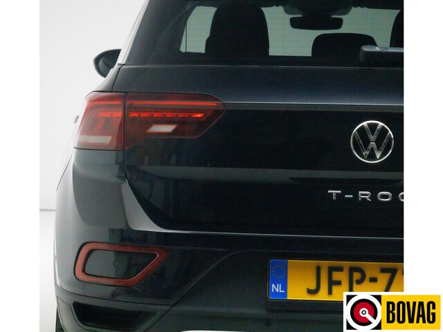 Volkswagen T-Roc 1.0 TSI 116 PK Business Edition | Stoelverw. | Apple Carplay / Android auto | PDC V+A | Automatisch inparkeren, Climate control, all season banden, extra getint glas achter