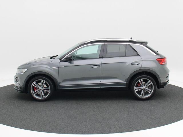 Volkswagen T-Roc 1.5 TSi 150 Pk Automaat Sport Business R-Line | Panoramadak | Carplay | Adaptive Cruise | LED | Sporstuur | Parkeersensoren | Elektrische Achterklep | 18 Inch