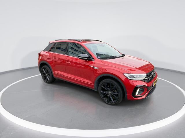 Volkswagen T-Roc 1.5 TSI 150pk DSG R-Line Blackstyle · Panoramadak · Camera · BEATS Audio · Dodehoeksensor · Keyless · Stoelverwarming · 19'' · Apple/Android Car Play · Garantie t/m 02-08-2027 of 100.000km