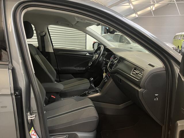 Volkswagen T-Roc 1.0 TSI STYLE/PDC/CAM/TREKH/STOEL STUUR VERW/CLIMA/ENZ