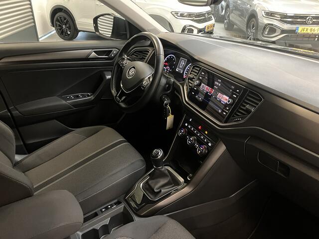 Volkswagen T-Roc 1.0 TSI STYLE/PDC/CAM/TREKH/STOEL STUUR VERW/CLIMA/ENZ