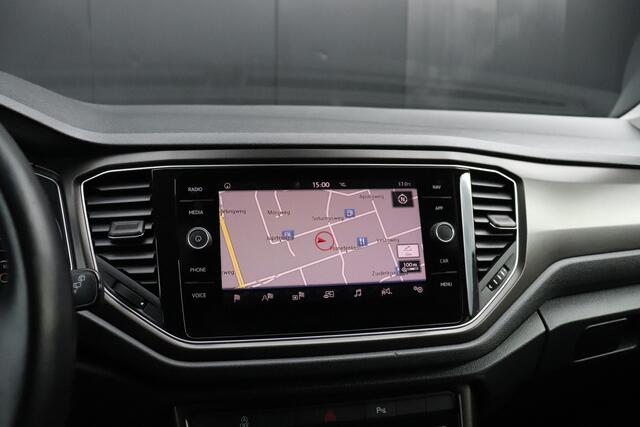 Volkswagen T-Roc 1.0 TSI Style | TREKHAAK | PDC | LMV | CRUISE | NAVI | APPLE CARPLAY |