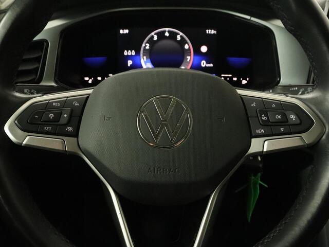 Volkswagen T-Roc 1.5 TSI Life Bns | Camera | Navigatie | Stoelverwarming | Carplay | Getint glas | Adaptive cruise | Climate control