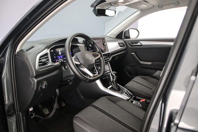 Volkswagen T-Roc Life Edition 1.0 TSI 115pk Adaptive cruise control, Achteruitrijcamera, Stoelverwarming, LED koplampen, Parkeersensoren, Airco, DAB, Radio, App connect