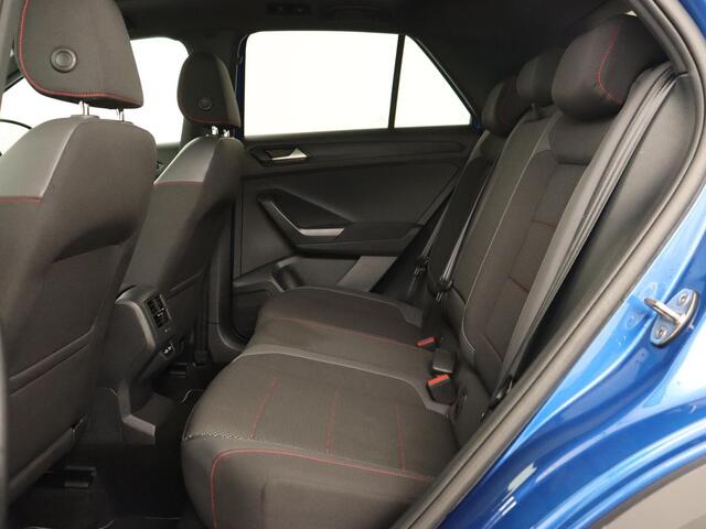 Volkswagen T-Roc 1.5 TSI Sport | Panoramadak | Carplay | Adaptive cruise | Camera | Afneembare Trekhaak | Navigatie | Active Info Display