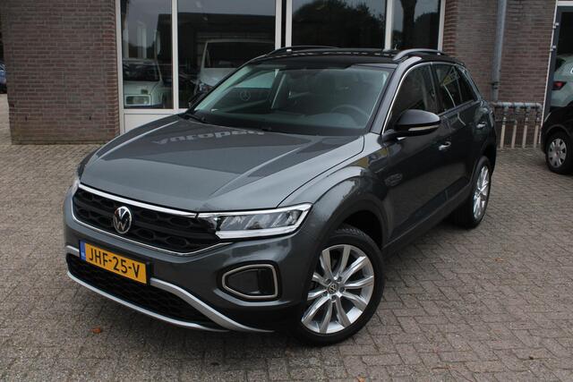 Volkswagen T-Roc 1.5 TSI Apple/Android carplay, Parkeer assistent, NAVI, LED, ACC, Leder, Parkeersensoren, Comfortstoelen, 18" LMV