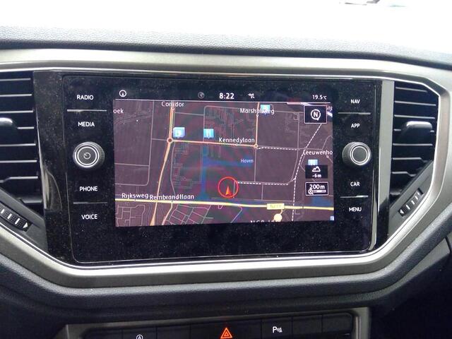 Volkswagen T-Roc 1.5 TSI 150pk DSG Automaat Style Navi Camera Trekhaak 1e Eigenaar Dealeronderhouden