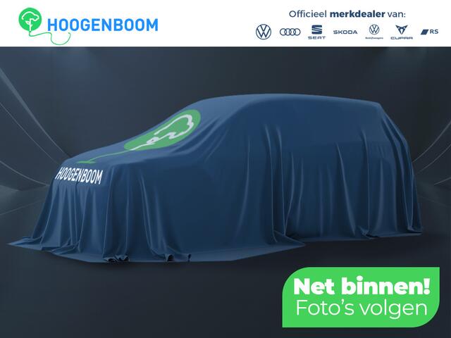 Volkswagen T-Roc 1.0 TSI Style | Panoramadak | Trekhaak | Navigatie | Digital cockpit Pro | Adaptieve cruise control | Parkeersensoren | Elektrische achterklep |