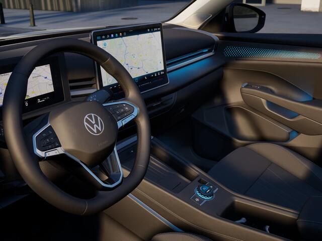 Volkswagen T-Roc Style First Edition 1.5 eTSI 150 PK | Trekhaak | Stoel & Stuurverwarming | Elektrische Achterklep | Camera |