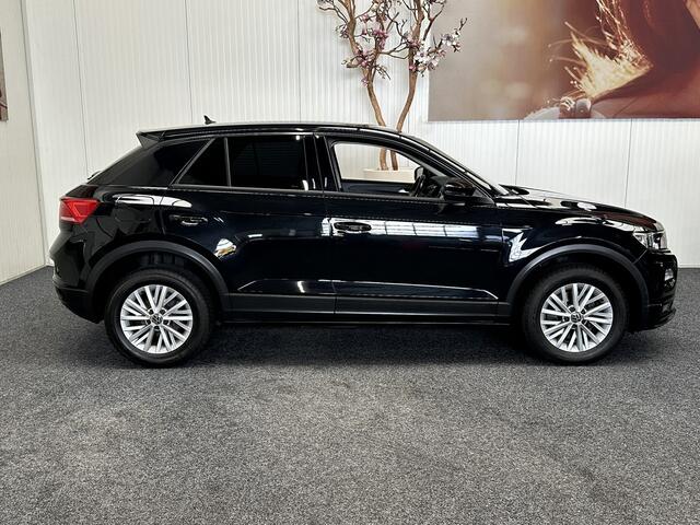 Volkswagen T-Roc 1.0 TSI STYLE ADAPTIVE CRUISE CONTROL AIRCO STOELVERWARMING BLUETOOTH TELEFOON MEDIA VOORBEREIDING PDC ZEER MOOI !! 3010