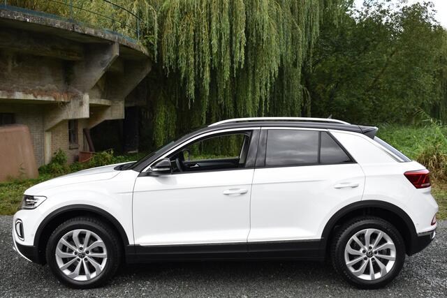 Volkswagen T-Roc 1.5 TSI DSG 150PK STYLE VIRTUAL/TREKHAAK/IQ-LIGHT