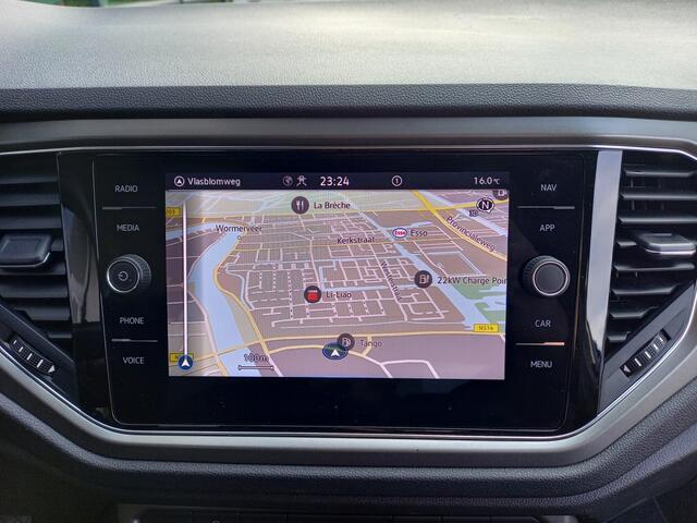 Volkswagen T-Roc 1.0 TSI Style NAVI / CARPLAY / ANDROID - CLIMA - ADAP CRUISE - PDC V/A - NL AUTO - 1 EIGENAAR