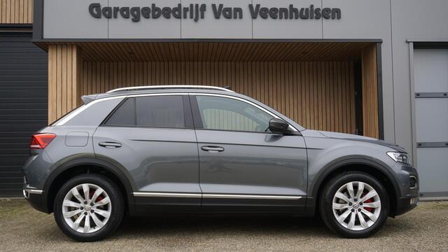 Volkswagen T-Roc 1.5 TSI 150pk Sport Pano.Dak Virtual Cockpit *VW Drive Select* Adaptive Cruise 17inch LM *1e Eigenaar* Indium Grey*