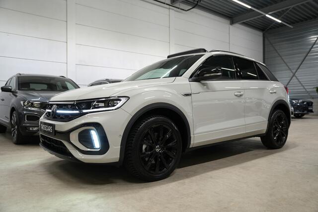 Volkswagen T-Roc 1.5 TSI R-Line * Pano - Trekhaak - IQ Light - Camera - ACC - Beats *
