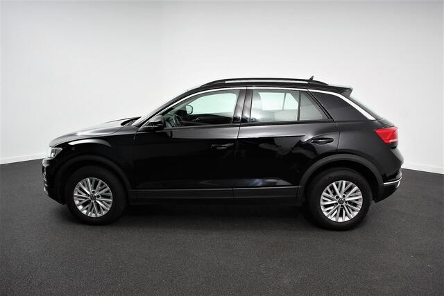 Volkswagen T-Roc 1.5 TSI 150pk DSG Style Team Navigatie Climate Control DAB Adaptive Cruise control Elektrisch bedienbare achterklep