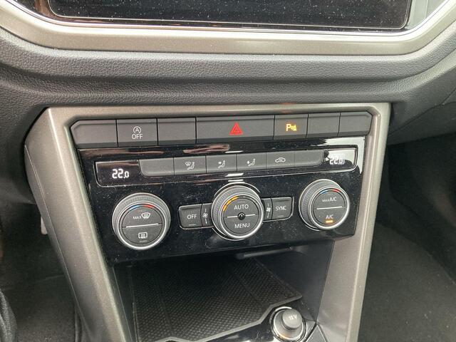 Volkswagen T-Roc 1.5/150PK TSI Style · Apple/Android Car Play · Navigatie · Camera + Parkeersensoren · Trekhaak · 17 inch ·