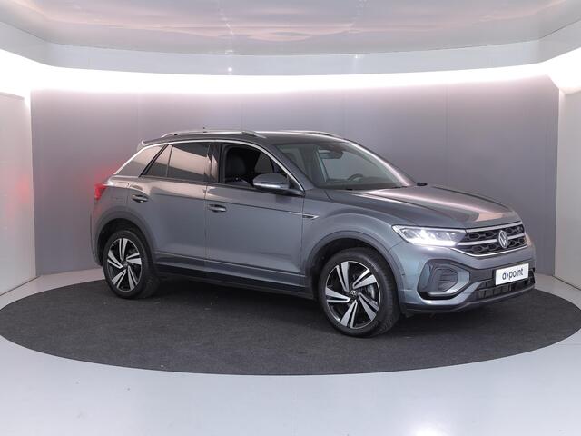 Volkswagen T-Roc 1.5 TSI R-Line 150 pk Automaat (DSG) | Verlengde garantie | Navigatie | Parkeersensoren (Park assist) | Achteruitrijcamera | Stoelverwarming | R-Line |