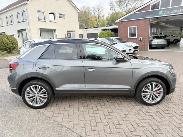Volkswagen T-Roc 1.5 TSI 150pk Sport Panoramadak, 18''Lmv, Virt. Display