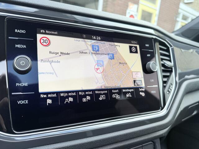 Volkswagen T-Roc 1.5 TSI 150pk Sport Panoramadak, 18''Lmv, Virt. Display