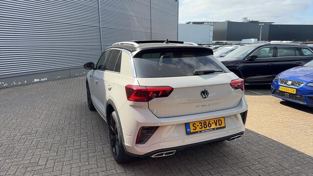 Volkswagen T-Roc 1.5 TSI 150pk R-Line DSG / Panoramadak / IQ-Light / Stoelverwarming / Keyless