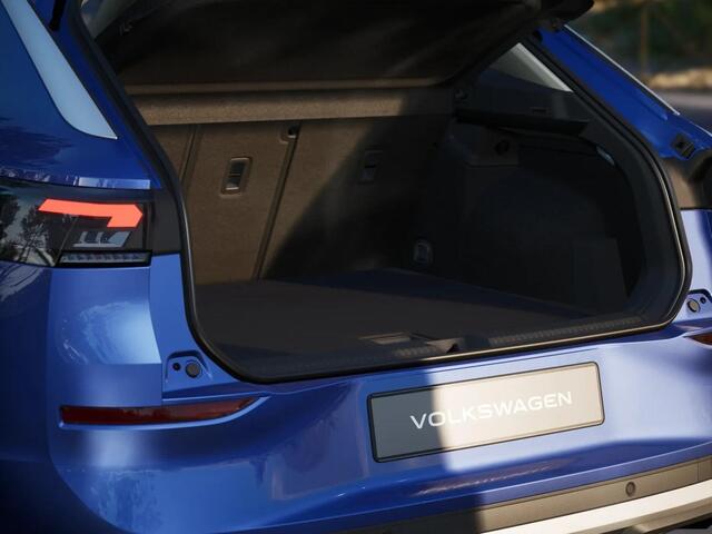 Volkswagen T-Roc Life First Edition 1.5 eTSI 85 kW / 116 PK SUV 7 v | Comfort Pakket | Zwart dak