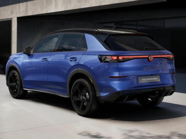 Volkswagen T-Roc R-Line First Edition 1.5 eTSI 110 kW / 150 PK SUV | Panoramaschuif-kanteldak | Assistance Pakket | Trekhaak | Black Style Pakket | Koplampverlichting matrix-led (IQ.LIGHT) | Elek. achterklep | Zwart dak