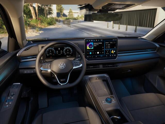 Volkswagen T-Roc Style First Edition 1.5 eTSI 85 kW / 116 PK SUV 7 | Assistance Pakket | Trekhaak | Elek. achterklep | Velgen 'Vancouver', 19 inch lichtmetaal