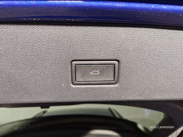 Volkswagen T-Roc 1.5 TSI R-Line (3x) 150pk Business DSG7 110kw IQ / Afn.Trekh / ACC / Dig.dash./ Elektr.A,Klep IQ Light / IQ Drive / Trekhaak afneembaar / 19 inch LM velgen / Carplay