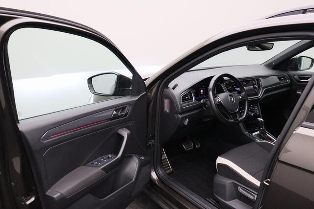 Volkswagen T-Roc 2.0 TSI 4Motion Sport 2019 | Airco | Apple/Android Carplay | Navigatie | Stuurwiel & Stoelverwarming | Panoramadak | Trekhaak Afneembaar | Bose Audio | 2 Sleutels | Onderhoudshistorie