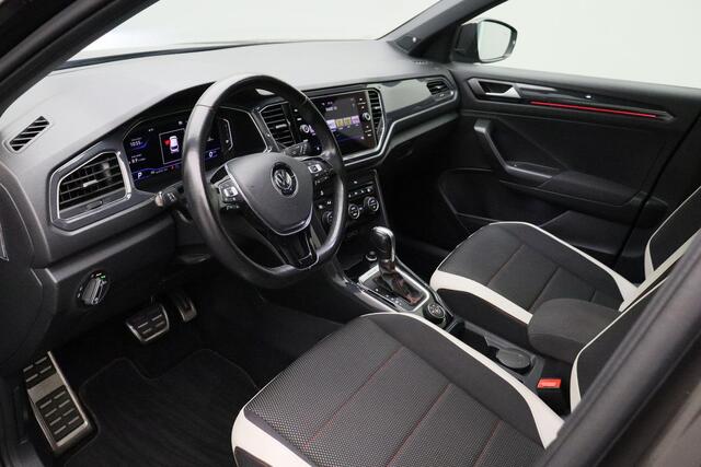 Volkswagen T-Roc 2.0 TSI 4Motion Sport 2019 | Airco | Apple/Android Carplay | Navigatie | Stuurwiel & Stoelverwarming | Panoramadak | Trekhaak Afneembaar | Bose Audio | 2 Sleutels | Onderhoudshistorie